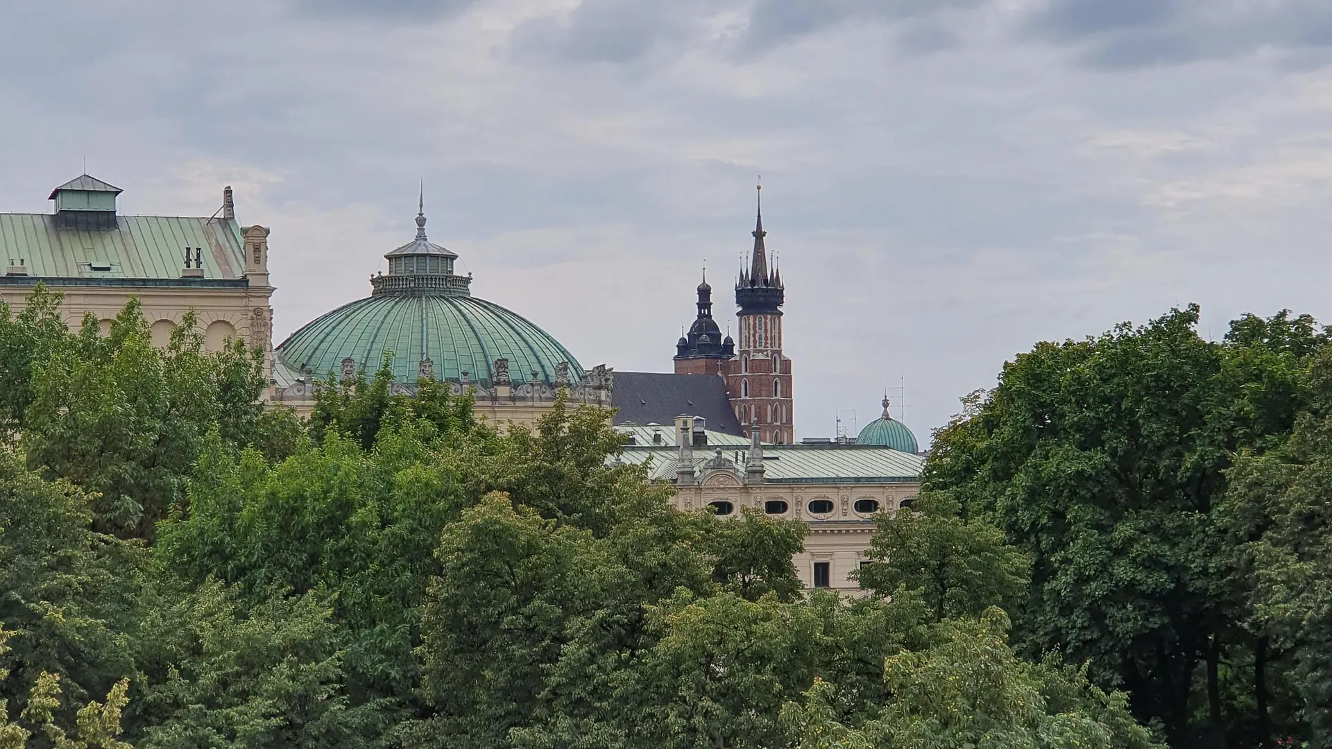 Aparthotel Basztowa Krakow