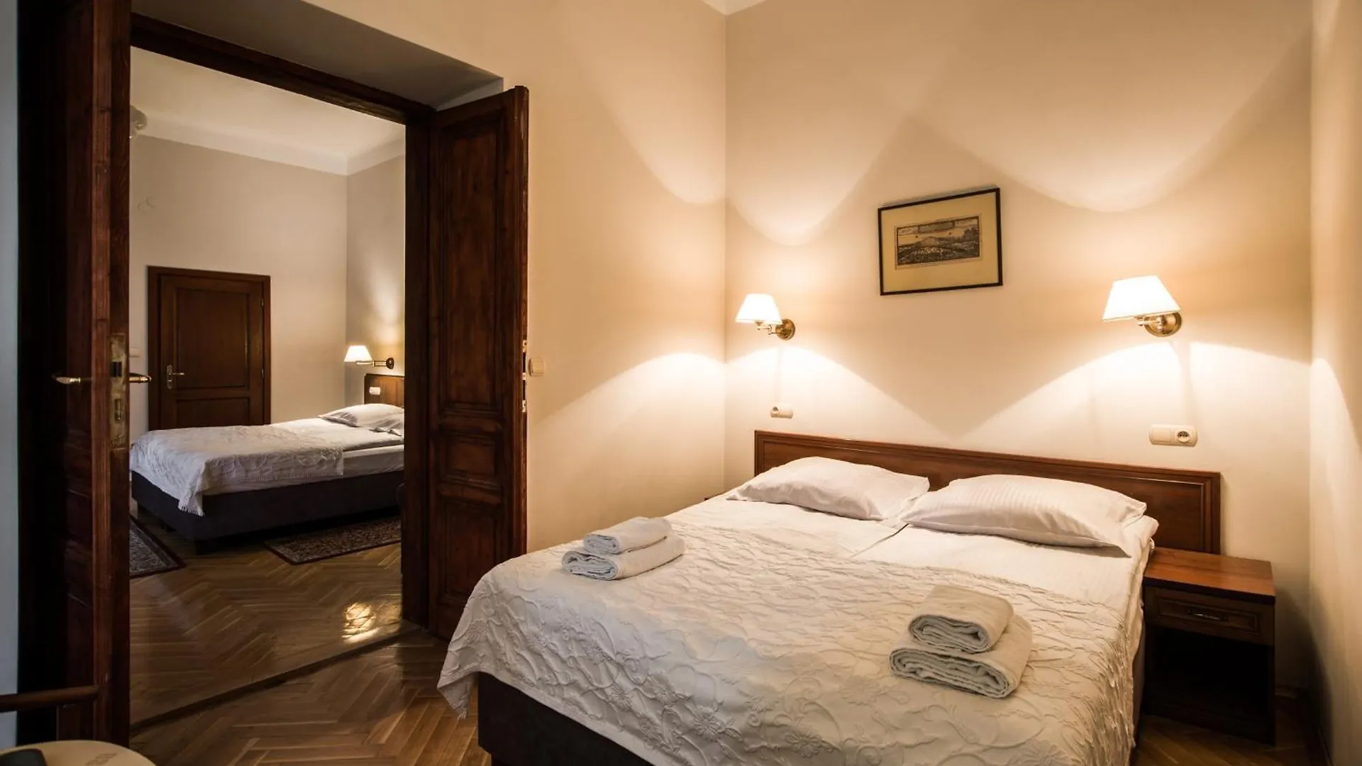 Aparthotel Basztowa Krakow 3*,