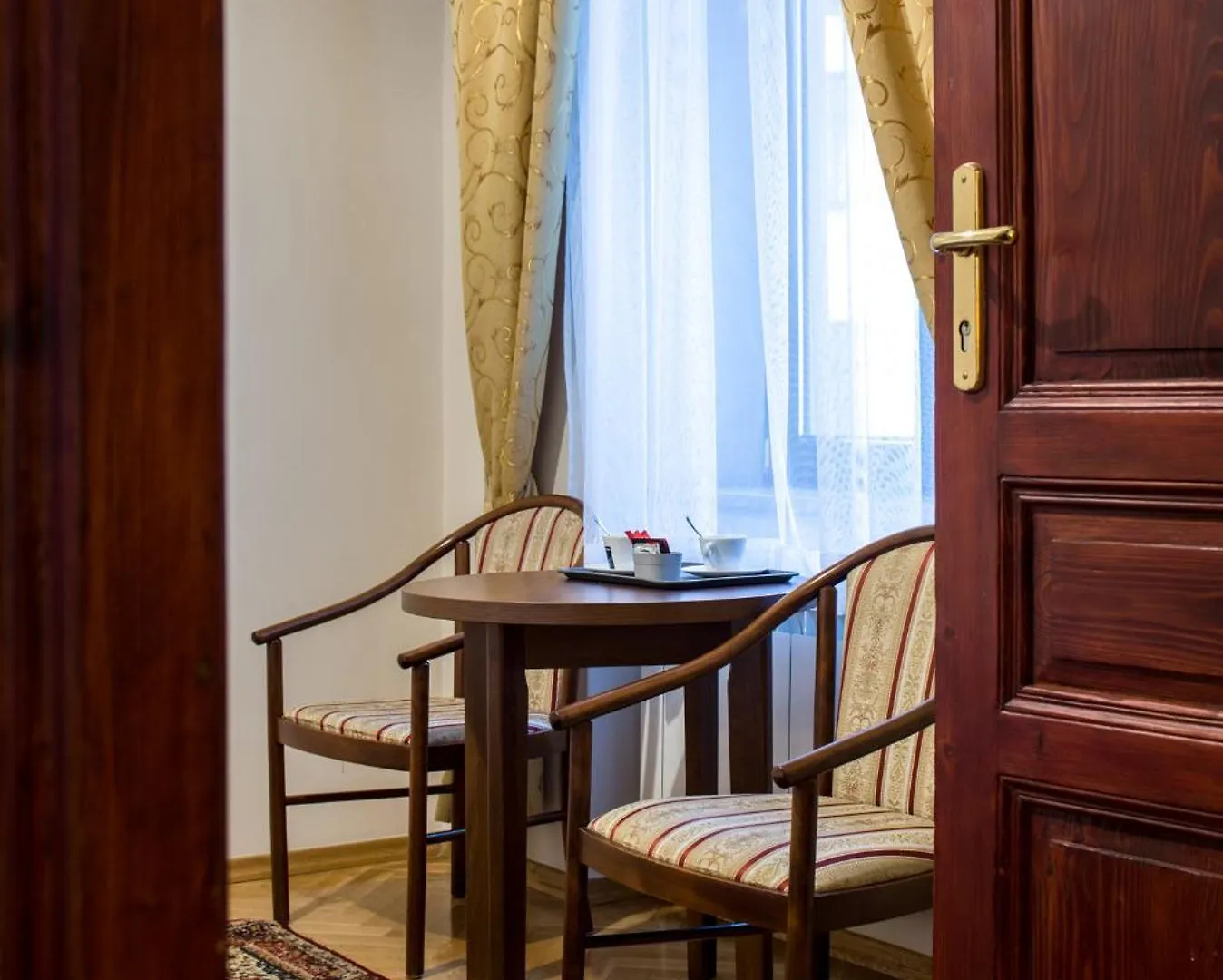 Aparthotel Basztowa Krakow 3*,