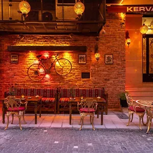 Kervanchi Apartmanhotel